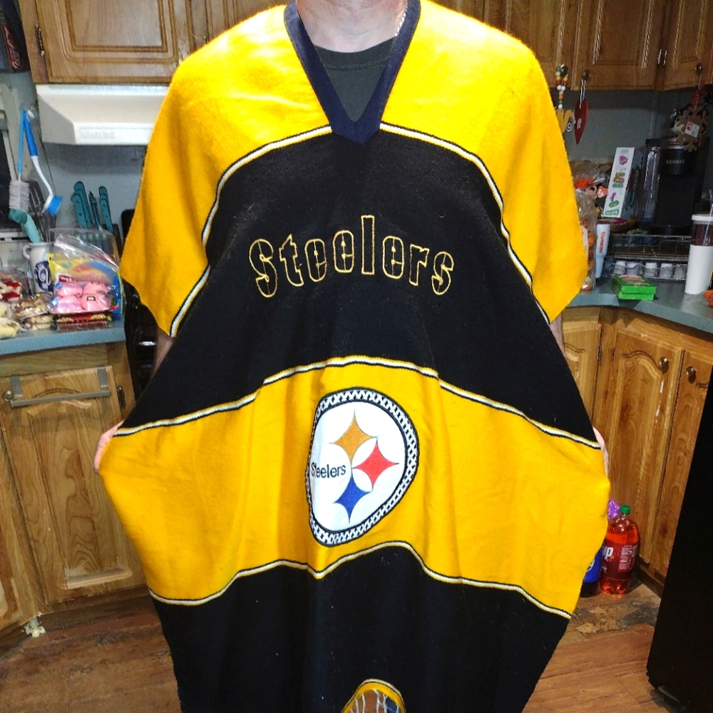 Steelers Poncho Black and Yellow
